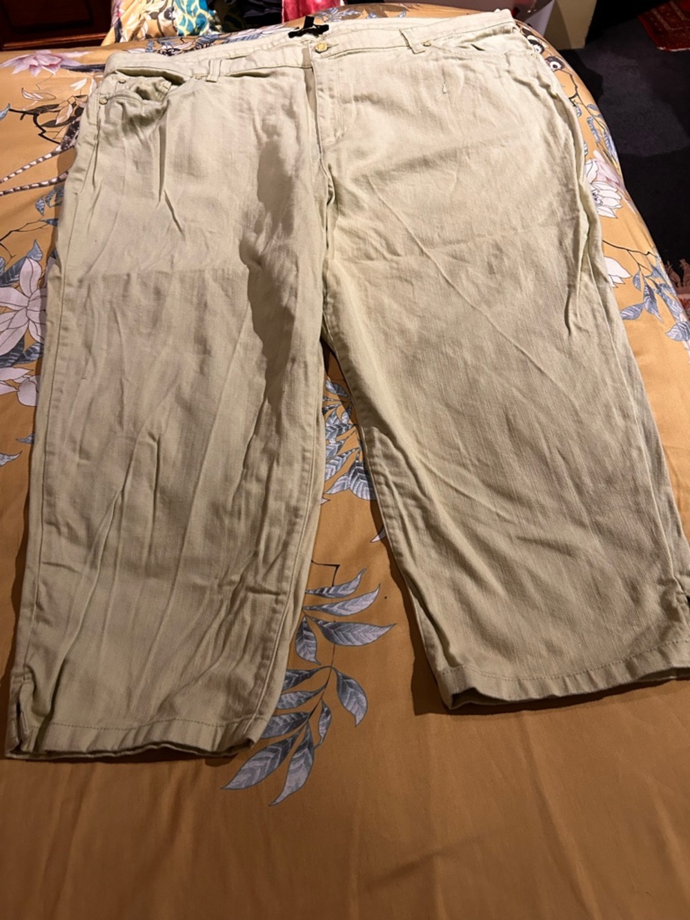 Talbots Light Tan Linen-Blend Capri Pants